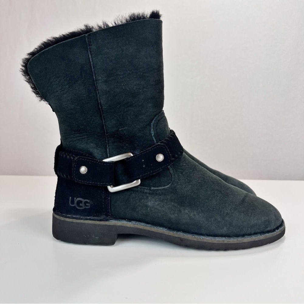 UGG Cedric Shearling Suede Black Boots Moto Harness Size 10 Winter Edgy Foldover